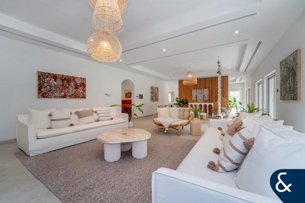 7 Bedrooms | Renovated | Large Corner Plot